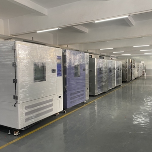 Chambre d'essai de résistance au jaunissement pour peintures et pneus, avec test d'âge accéléré par UV et simulation d'âge extérieur - Product Image 4