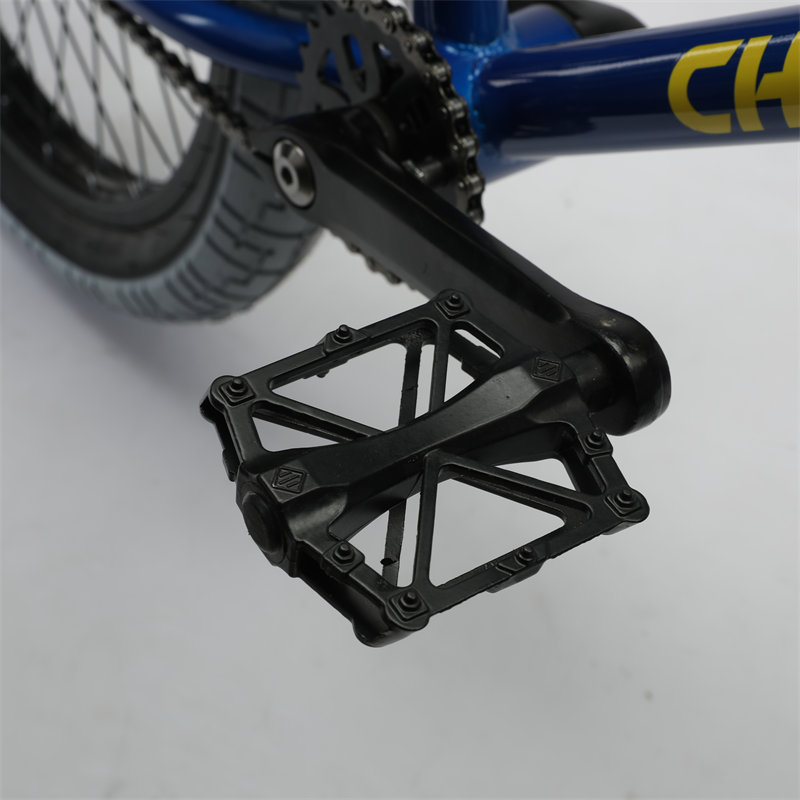 Amazon | BMX 20インチBMXバイク（初心者から上級ライダーまで