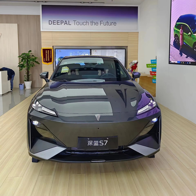 2024 Changan Deepal S07 Long Range Electric SUV Fast Charge Hybrid PHEV New Energy Vehicle Deepal S7 EV Electric Vehicle 215max