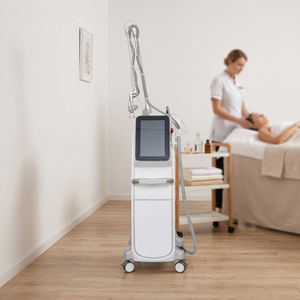 เครื่องเลเซอร์ CO2 แบบ Fractional Q-Switched อเนกประสงค์ ความยาวคลื่น 10600 นาโนเมตร สำหรับการฟื้นฟูผิว ลดฝ้า กระ รอยสัก รอยแผลเป็น และรอยแตกลาย - Product Image 1
