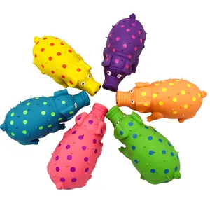 Vente en gros de jouets pour animaux de compagnie de cochon tacheté en latex souple indestructible nettoyant pour dents de chien jouet interactif pour chien à mâcher