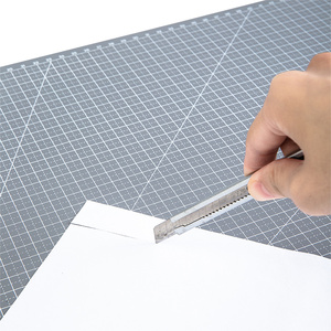 Deli 78402 #   Tappetino da Taglio Flessibile e Resistente, Forniture per Ufficio #   A2 #   Verde, Grigio di alta qualità - Product Image 4