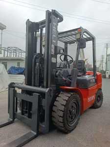 Chariot élévateur à fourche d'occasion, chariot élévateur diesel d'occasion Heli CPCD30 CPCD100 3 TONNES avec moteur ISUZU à vendre, capacité 7/10 tonnes - Product Image 6