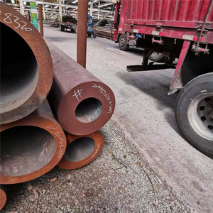 Tubería de Acero al Carbono Q235 Sin Costura, Estándar ASTM, Laminada en Caliente, Tubería Redonda Estructural Sin Aleación - Product Image 1
