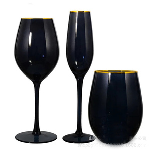 Verres à vin rouge en <span class=keywords><strong>porcelaine</strong></span> blanche de couleur blanche unie élégante avec bord doré - Product Image 2