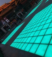 Nouveau design lampe à LED piste de danse panneau lumineux avec accessoires gratuits émission blanche DMX512 contrôle corps en verre