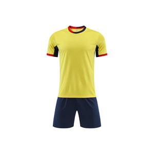 طقم تدريب رياضي مخصص عالي الجودة سريع الجفاف وقابل للتنفس للكبار مع طباعة حرارية للفرق الرياضية - Product Image 4