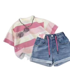 <span class=keywords><strong>Ensemble</strong></span> Fille Été 2026 Nouveau T-shirt <span class=keywords><strong>Rose</strong></span> Rayé et Short en Jean – <span class=keywords><strong>Ensemble</strong></span> Deux Pièces pour Vêtements Enfants Commerce International - Product Image 1