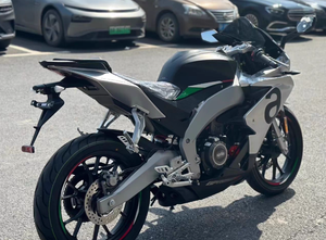 Mejor Precio en Motocicleta Deportiva Usada Aprilia 250 Sport, <span class=keywords><strong>1000cc</strong></span>, 4 Tiempos, con Freno de Disco - Product Image 3
