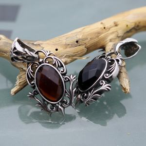 Colgante de Acero Inoxidable con Gema Roja en Forma de Lágrima, Estilo Retro, de la Marca Noble Palace, Joyería para Hombre al por Mayor - Product Image 5