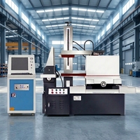 Machine de découpe à fil CNC DK7735 de haute précision, équipement électrique efficace pour le travail de précision des petits moules et composants fins