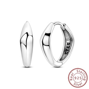 <span class=keywords><strong>Orecchini</strong></span> a cerchio semplici in argento Sterling 925 <span class=keywords><strong>con</strong></span> motivo geometrico lineare a forma di osso di <span class=keywords><strong>serpente</strong></span> e <span class=keywords><strong>orecchini</strong></span> a bottone in Zirconia bianco - Product Image 6