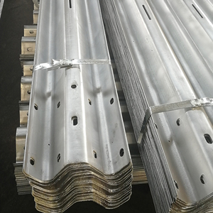 Chine usine Offre Spéciale Aashto M180 Q235 Q355 galvanisé W faisceau autoroute garde-corps de sécurité routière avec <span class=keywords><strong>accessoires</strong></span> - Product Image 3