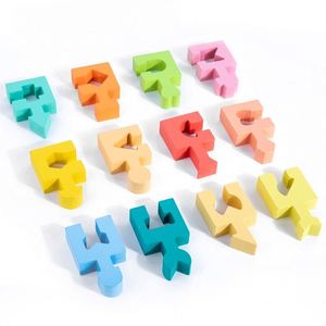Jeu d'entraînement à la concentration coloré de 16 pièces, formes géométriques à associer, puzzles en bois créatifs pour les tout-petits - Product Image 3