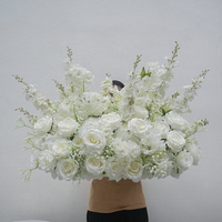 Fabricant DKB Crafts, fleurs d'allée en rose blanche et hortensia, décoration de mariage, 80 cm, arrangement floral de style moderne