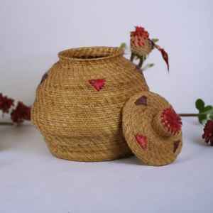 ตะกร้าหวายทำด้วยมือลายหญ้าสีทองแบบพกพาของตกแต่งบ้านสไตล์วินเทจตะกร้าอเนกประสงค์พร้อมฝาปิด - Product Image 3