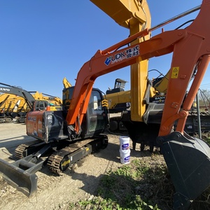 Miniexcavadora ZX60 6T Usada, Japonesa, Ideal para Jardinería, Excavación y Operaciones Agrícolas - Product Image 1