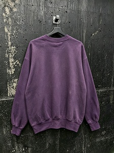 เสื้อสเวตเตอร์คอกลมสีม่วงล้วนสำหรับผู้ชาย แขนยาว ถักทอ ใส่ได้ในฤดูใบไม้ร่วง - Product Image 2