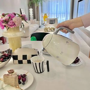 Hervidor de Agua Eléctrico de Estilo Retro de 7 Tazas con Apagado Automático, Hervidor Eléctrico de Acero Inoxidable de Gran Capacidad para el Hogar - Product Image 4