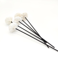 Bâtonnet diffuseur d'huiles essentielles en fibre noire de 3 mm avec fleur en bois de sola blanc naturel de 4,5 cm