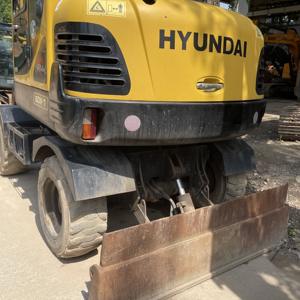 Prix bas, bonne qualité, mini pelle rétrocaveuse sur pneus d'occasion HYUNDAI Doosan R60W-7 6 tonnes, R130W, R80-7, R210W-9 avec peu d'heures de fonctionnement - Product Image 4