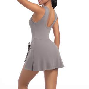YIYI Vente en gros Automne Robe de tennis à col haut pour femmes Jupe portefeuille sans manches Short intégré Robe athlétique de golf Barboteuses d'entraînement - Product Image 6
