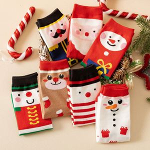 Calcetines de Navidad Coloridos y Cálidos para Mujer, Calcetines Casuales de Algodón Lisos para Otoño, Disponibles al por Mayor - Product Image 5