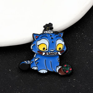 Di alta qualità simpatico Anime piccola tigre spilla a spilla disegni Cool zaino distintivo in smalto dei cartoni animati spille in metallo Souvenir distintivo - Product Image 3