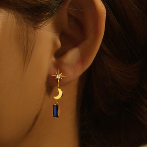 ต่างหูห้อยรูปดาวและพระจันทร์ CANNER Delicate S925 เงินแท้ ชุบทอง 18k ประดับเพชรพลอยสีฟ้ารูปทรงสี่เหลี่ยม - Product Image 4
