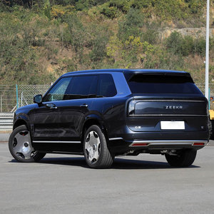 ZEEKR 9X PHEV 2025 Usado, SUV de Lujo de Tamaño Grande, 6 Asientos, Carga Rápida, Híbrido Enchufable, Bajo Kilometraje, Depósito para Exportación - Product Image 6