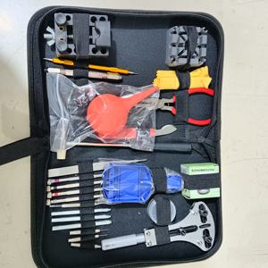<span class=keywords><strong>Kit</strong></span> di riparazione di orologi di alta qualità per gli orologiai <span class=keywords><strong>Kit</strong></span> di strumenti di riparazione per orologi professionali - Product Image 2
