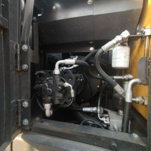 Escavatore Usato <span class=keywords><strong>Volvo</strong></span> EC140 di Buona Qualità a Basso Prezzo, Escavatore Cingolato da 14 Tonnellate, Macchina di Seconda Mano VolvoEC210 EC290 EC300 in Vendita - Product Image 5