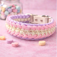 Collier pour chien en paracorde de luxe, fait main, tressé, avec breloque cœur, collier pour animal de compagnie en macramé, collier pour chien kawaii pastel