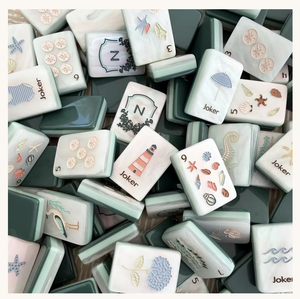 Jeu de Mahjong de Luxe Moderne Pliable en Acrylique pour Amateurs de Chiens, Motif Patte de Chiot Mignon, Américain, Violet et Blanc, Double Couche, Cadeau d'Anniversaire - Product Image 3