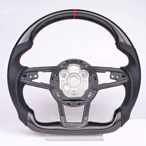 Volant de direction en fibre de carbone véritable populaire pour <span class=keywords><strong>Audi</strong></span> R8 <span class=keywords><strong>TT</strong></span> TTRS 2016+ Style sport Volant de direction de voiture Couleur personnalisée - Product Image 2