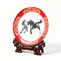 Plat rond en porcelaine RED LEAF CERAMICS 26 cm avec motif cheval, design professionnel, lavable, durable, assiette décorative