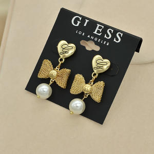 Modemerk Designer Sieraden Lange Oorbellen met Strass en Uitgeholde GUESS-logo Dames Designer Oorbellen - Product Image 4