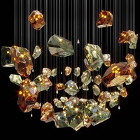 Lustre artistique en verre rocheux irrégulier, pendentif en grappe de pierres de verre ambré multicolores à facettes pour villa à plafond haut