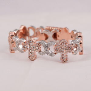Pulsera de Eslabones Cubanos de Lujo con Moissanita VVS en Plata de Ley 925 con un Brillo Excepcional y un Estilo Elegante - Product Image 4