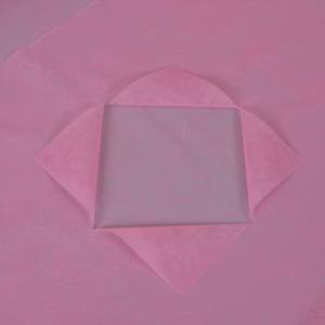 Consommables médicaux stériles non tissés jetables à usage hospitalier, antibactériens, stérilisation ETO, <span class=keywords><strong>papier</strong></span> pour <span class=keywords><strong>table</strong></span> de <span class=keywords><strong>massage</strong></span> avec trou pré-coupé - Product Image 3