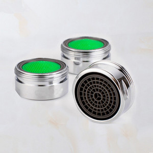 Aérateur de robinet en cuivre avec filtre vert pour le contrôle du débit d'eau de l'évier de cuisine - Product Image 1