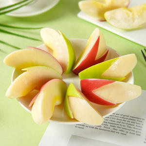 Llavero de PVC con Colgante de Manzana Artificial Realista, Ideal para Decoración del Hogar o Colección de Juguetes - Product Image 1