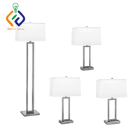 Lampe de table personnalisée simple ou double avec prises de courant et 1 port USB pour projets hôteliers et fournisseurs d'éclairage – Vente en gros
