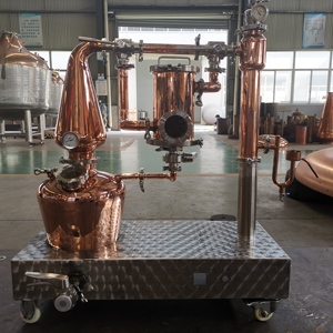 Equipo de Destilación Pequeño de Alta Calidad de 30L, Alambique de Cobre Rojo para Destilación de Ginebra y Moonshine - Product Image 2