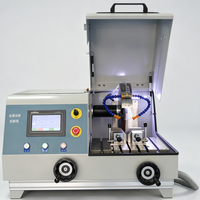 Machine de découpe métallographique automatique sur pied avec réservoir d'eau, diamètre de coupe max. 100 mm