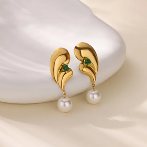 Boucles d'oreilles élégantes pour femmes en acier inoxydable 304, géométriques, tridimensionnelles, fleurs simples, bijoux quotidiens plaqués or véritable 18 carats - Product Image 1