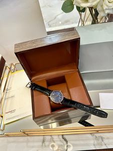 IWCs. Relojes de Lujo con Movimiento Mecánico, Correa de Cuero, Caja de Metal, Estilo Ejecutivo y de Moda, Alta Calidad, Suministro al por Mayor - Product Image 4