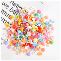 Groothandel DIY knutselwerk op maat gemaakte kawaii cartoon platte mini dieren voedsel hars schijfjes bedels cabochon versieringen kralen