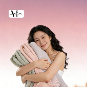 Serviette de bain pour filles en coton pur, tissée en crêpe 6 plis, anti-bactérienne, écologique, 140x190cm, douce pour la peau - Product Image 3