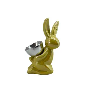 Керамический держатель для яиц с пасхальным кроликом